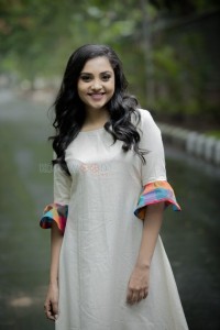 Actress Smruthi Venkat Photoshoot Stills 13