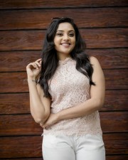 Actress Smruthi Venkat Photoshoot Stills 20
