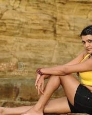 Actress Tashu Kaushik Hot Sexy Stills 11