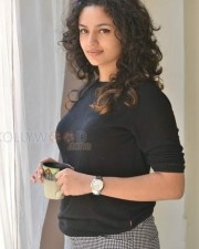 Arasiyala Idhellam Saadharanamappa Heroine Malvika Nair Photos 01 Arasiyala Idhellam Saadharanamappa Heroine Malvika Nair Photos 01