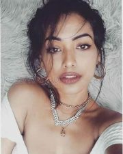 Beautiful Actress Riyaa Ray Photos 04