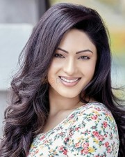Beautiful Film Actress Nikesha Patel Photo Shoot Photos 12
