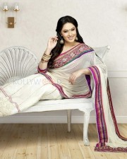 Beautiful Film Actress Nikesha Patel Traditional Saree Photo Shoot Photos 04