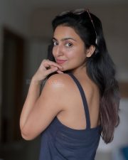 Cute Avantika Mishra in a Blue Sleeveless Tank Top Pictures 02