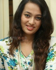 Ester Noronha Photoshoot Pictures 03
