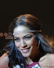 Glamour Actress Mumaith Khan Photos 08
