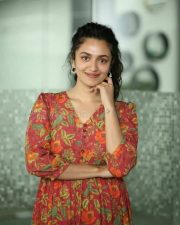 Heroine Malavika Nair at Phalana Abbayi Phalana Ammayi Interview Photos 14