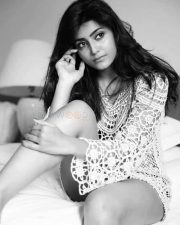 Hot Sexy Avantika Mishra Photos 08