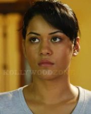 Hot Sexy Mumaith Khan Glamour Stills 32