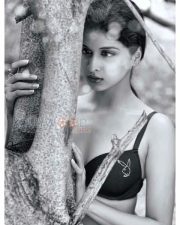 Ice Cream 2 Heroine Naveena Hot Photos 10