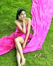 Ice Cream 2 Movie Heroine Naveena Sexy Hot Photos 40