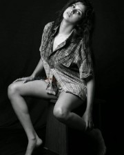 Mrudhula Basker Aka Naveena Hot Photos 01