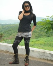 Sexy Tashu Kaushik Photos 195
