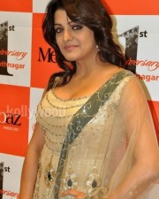 Tashu Kaushik Sexy Pics 10
