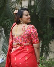 Tenant Actress Ester Noronha Glam Saree Photoshoot Pictures 33