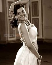 Tolly Actress Tashu Kaushik Sexy Photos 10