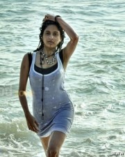 Vallinam Heroine Mrudhula Basker Photos 01