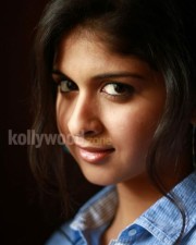 Vallinam Heroine Mrudhula Basker Photos 02