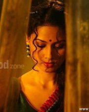 Vidiyum Munn Movie Heroine Pooja Stills 15