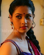 Vidiyum Munn Movie Heroine Pooja Stills 16