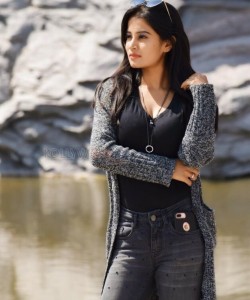 Actress Anusha Rai New Photoshoot Photos 07