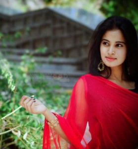 Actress Anusha Rai New Photoshoot Photos 12