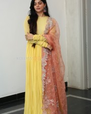 Actress Divya Bharthi at Sudigali Sudheer New Movie Launch Photos 11