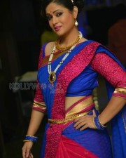 Actress Shilpa Chakravarthy Saree Pictures 11