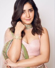 Attractive Raashi Khanna Photoshoot Pictures 01