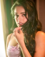 Attractive Riddhi Kumar in a Summer Pink Midi Dress Pictures 04