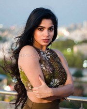 Bachelor Movie Heroine Divyabharathi Sexy Photoshoot Pictures 03