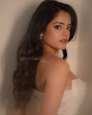 Elegant Riddhi Kumar in a White Strapless Gown with a Corset Bodice Pictures 03