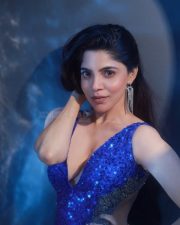 Glamorous Actress Divya Bharathi in a Blue Sequined V Neck Gown Photos 02