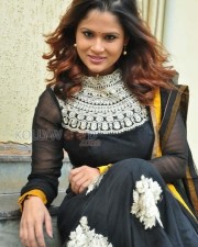 Telugu Actress Shilpa Chakravarthy New Stills 07