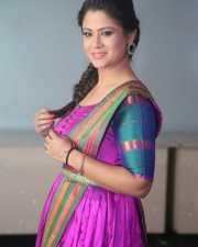 Telugu Anchor Shilpa Chakravarthy Photo Shoot Stills 10