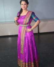 Telugu Anchor Shilpa Chakravarthy Photo Shoot Stills 12
