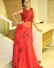 Yamini Bhasker At Bhale Manchi Chowka Beram Audio Launch Photos 02