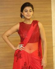 Yamini Bhasker At Bhale Manchi Chowka Beram Audio Launch Photos 15