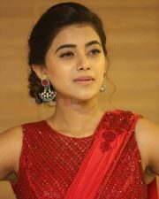 Yamini Bhasker At Bhale Manchi Chowka Beram Audio Launch Photos 17