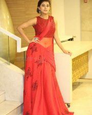 Yamini Bhasker At Bhale Manchi Chowka Beram Audio Launch Photos 25
