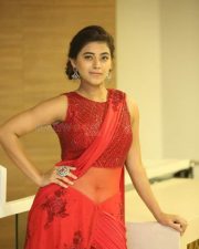 Yamini Bhasker At Bhale Manchi Chowka Beram Audio Launch Photos 28