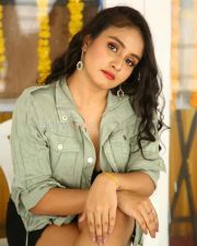 Actress Alisha Bose at SSD Movie Opening Photos 20