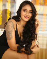 Actress Alisha Bose at SSD Movie Opening Photos 31