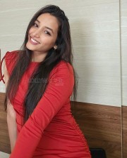 Actress Srinidhi Shetty in a Full Sleeve Red Crop Top Photos 07
