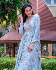 Chic Srinidhi Shetty Picture 01 Chic Srinidhi Shetty Picture 01
