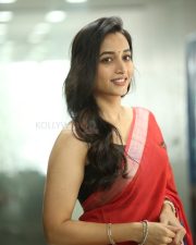 Heroine Srinidhi Shetty at Telusu Kada Movie Interview Photos 04