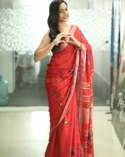 Heroine Srinidhi Shetty at Telusu Kada Movie Interview Photos 18