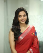 Heroine Srinidhi Shetty at Telusu Kada Movie Interview Photos 34