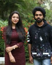 Selfie Movie GV Prakash and Varsha Bollamma Pictures 02