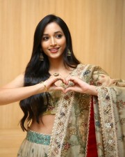 Srinidhi Shetty at KGF Chapter 2 Press Meet Pictures 11
